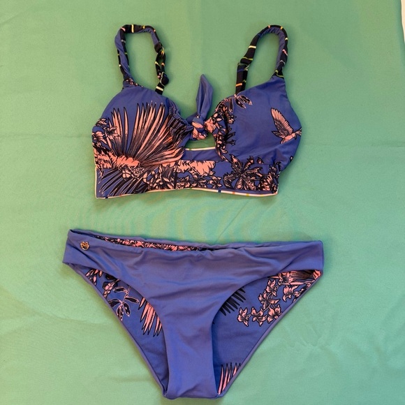 Maaji Blue Floral Bikini Set reversible padded lined size Small woman’s - Picture 3 of 11